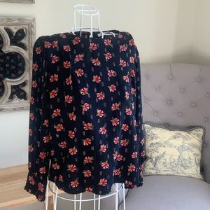 Top. Loft. Size Small.